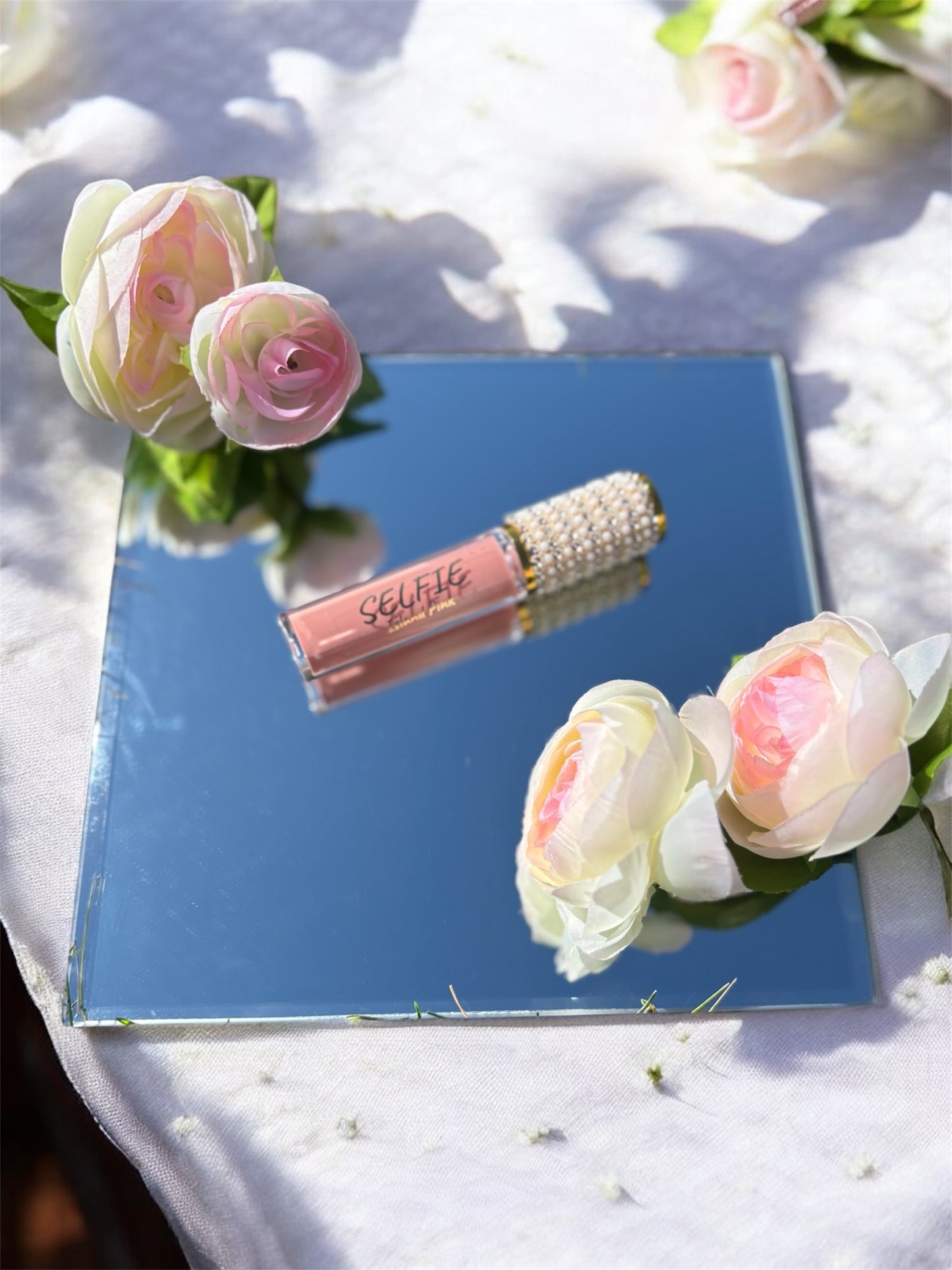 Selfie Island Pink Lip Gloss